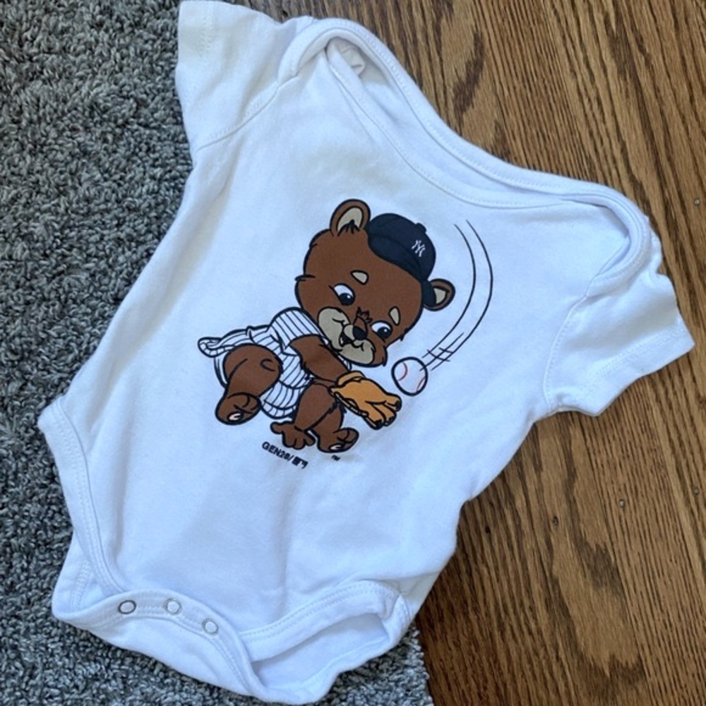⚾️ NY Yankees Baseball Teddy Bear Baby Onesie